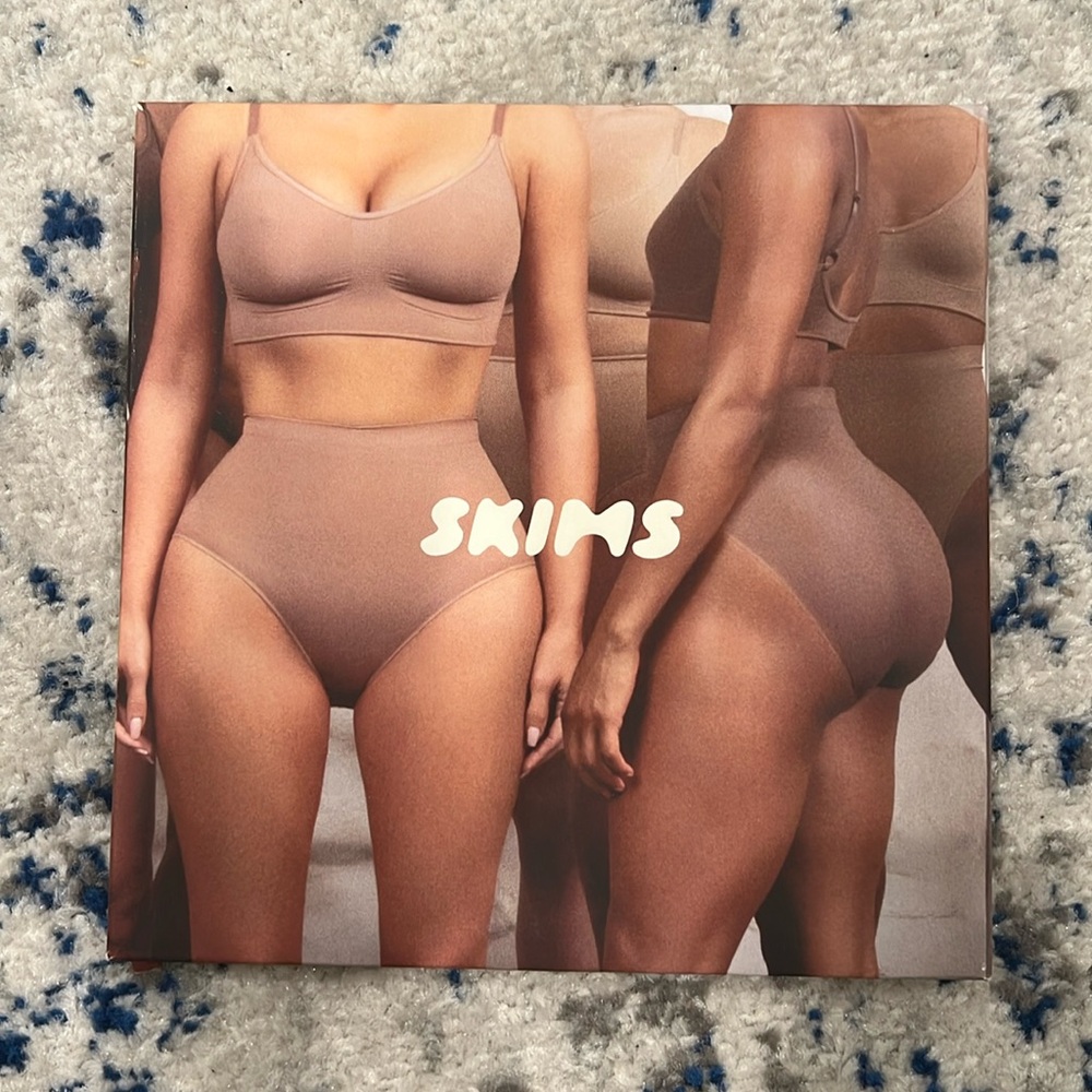 SKIMS sculpting highwaist bikini